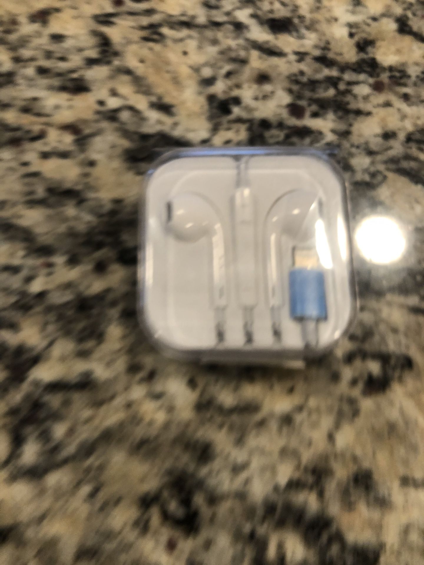 Apple Beats Lightening Wired Earbuds  