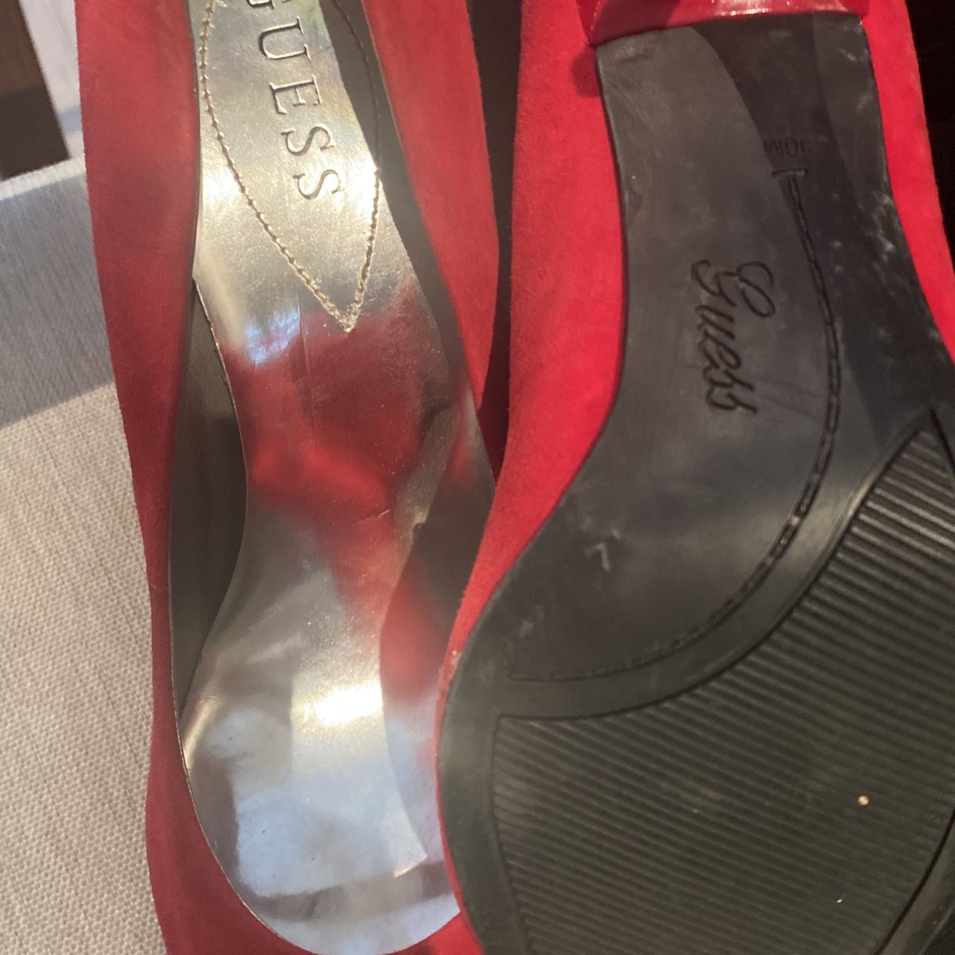 Women’s Red Guess Suede Heels Size 10M