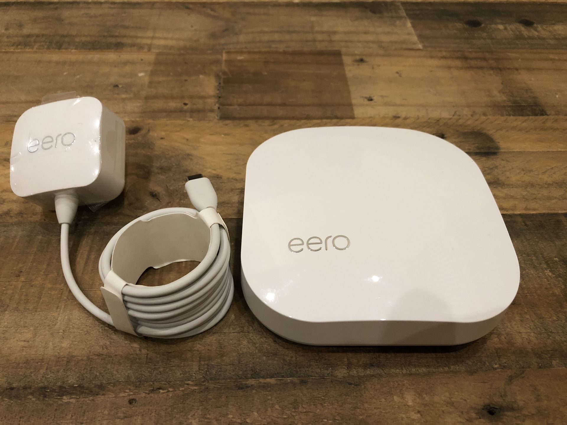 eero Pro B010001 2nd Generation AC Tri-Band Mesh WiFi Router - White ...