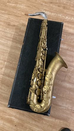 Yamaha Yts61 professional tenor saxophone. Thumbnail