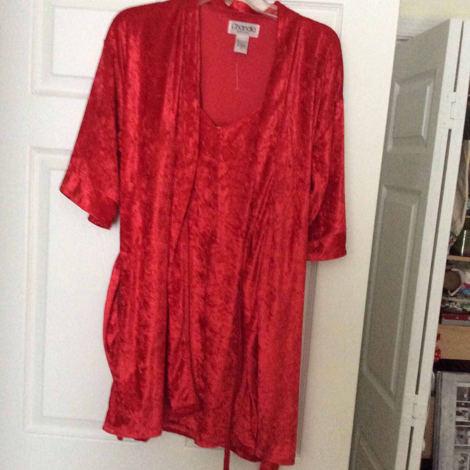 Red Velvet Gown And Robe Set New Small