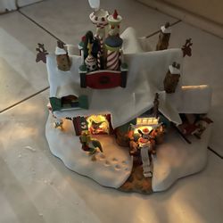 Danbury Mint Disney Winter Wonderland Santa’s Workshop Thumbnail