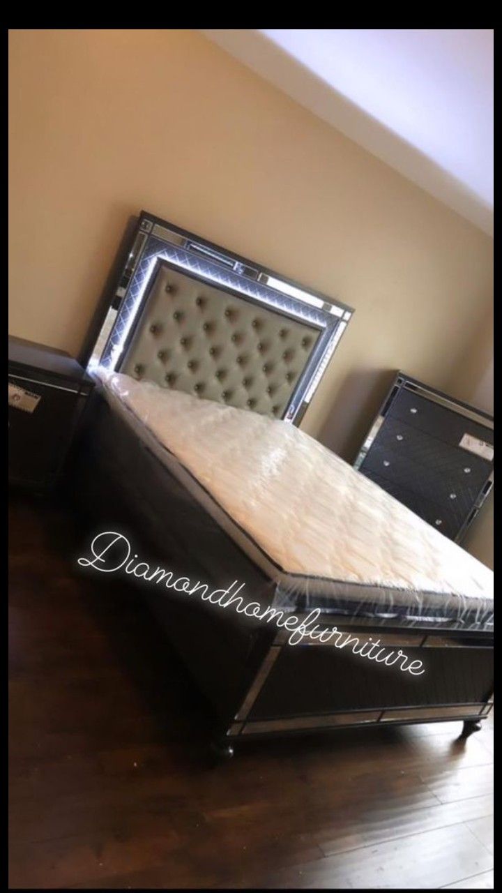 grey queen size LED bed w/ pillow mattress set