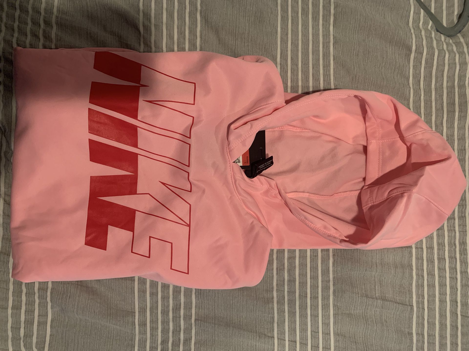 Girls Nike Pink w/red Pullover