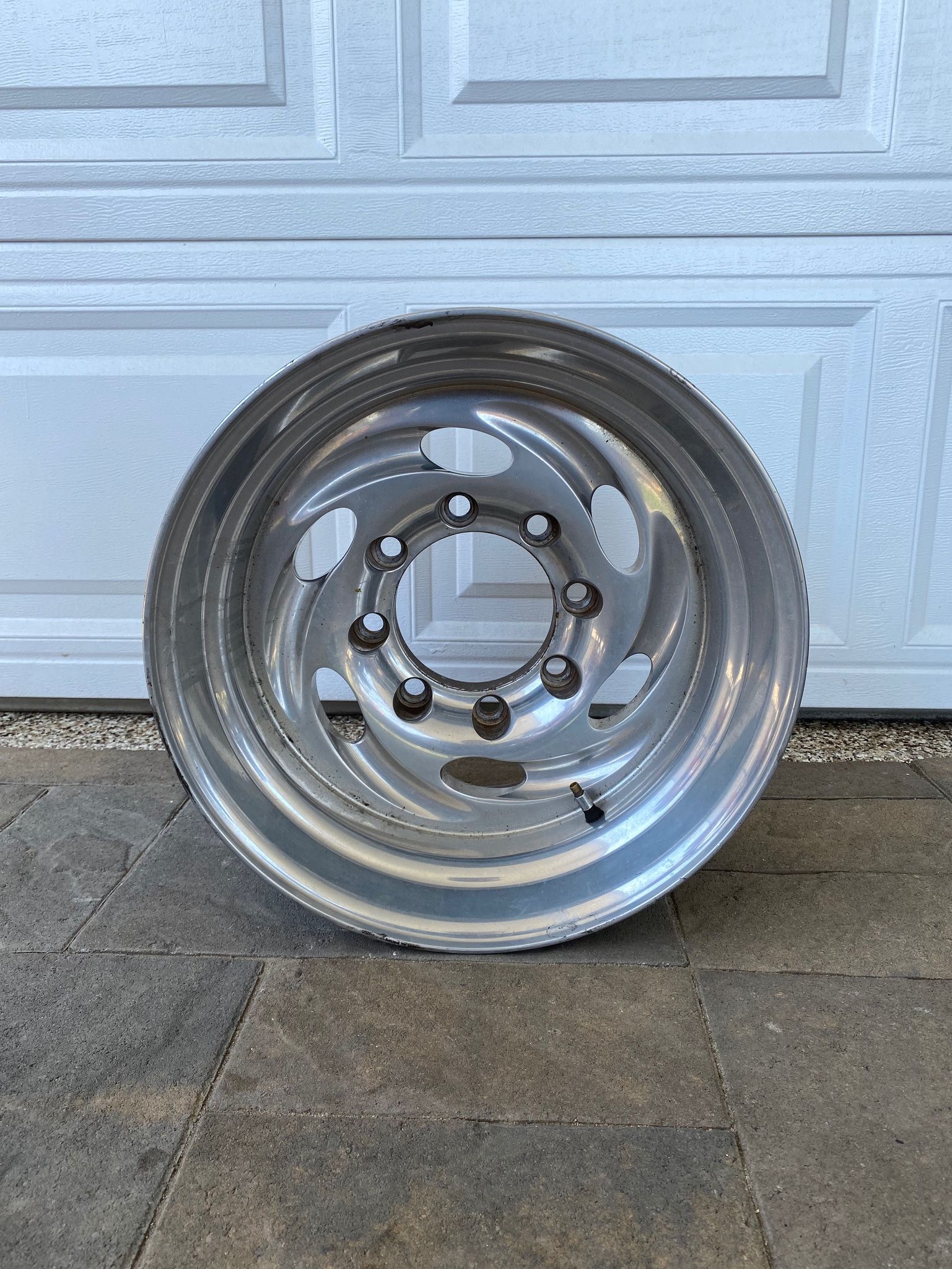 Weld Typhoon 16.5 Aluminum Alloy Magnesium Truck Rim 16.5” X 12 8 X 6.5 Ford Chevy Dodge Will Fit All 90’s Or Before
