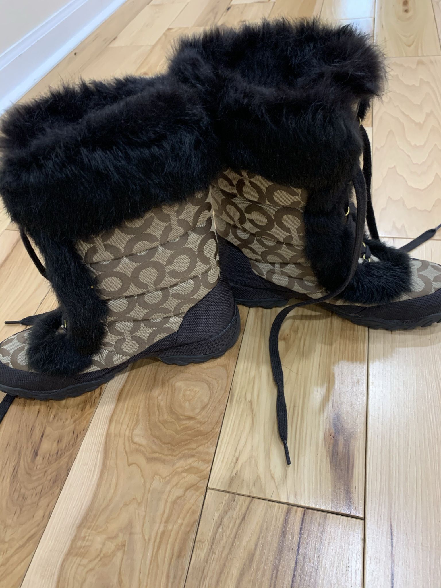Coach Shoes Boots Size 6.5-7 Excellent Condition