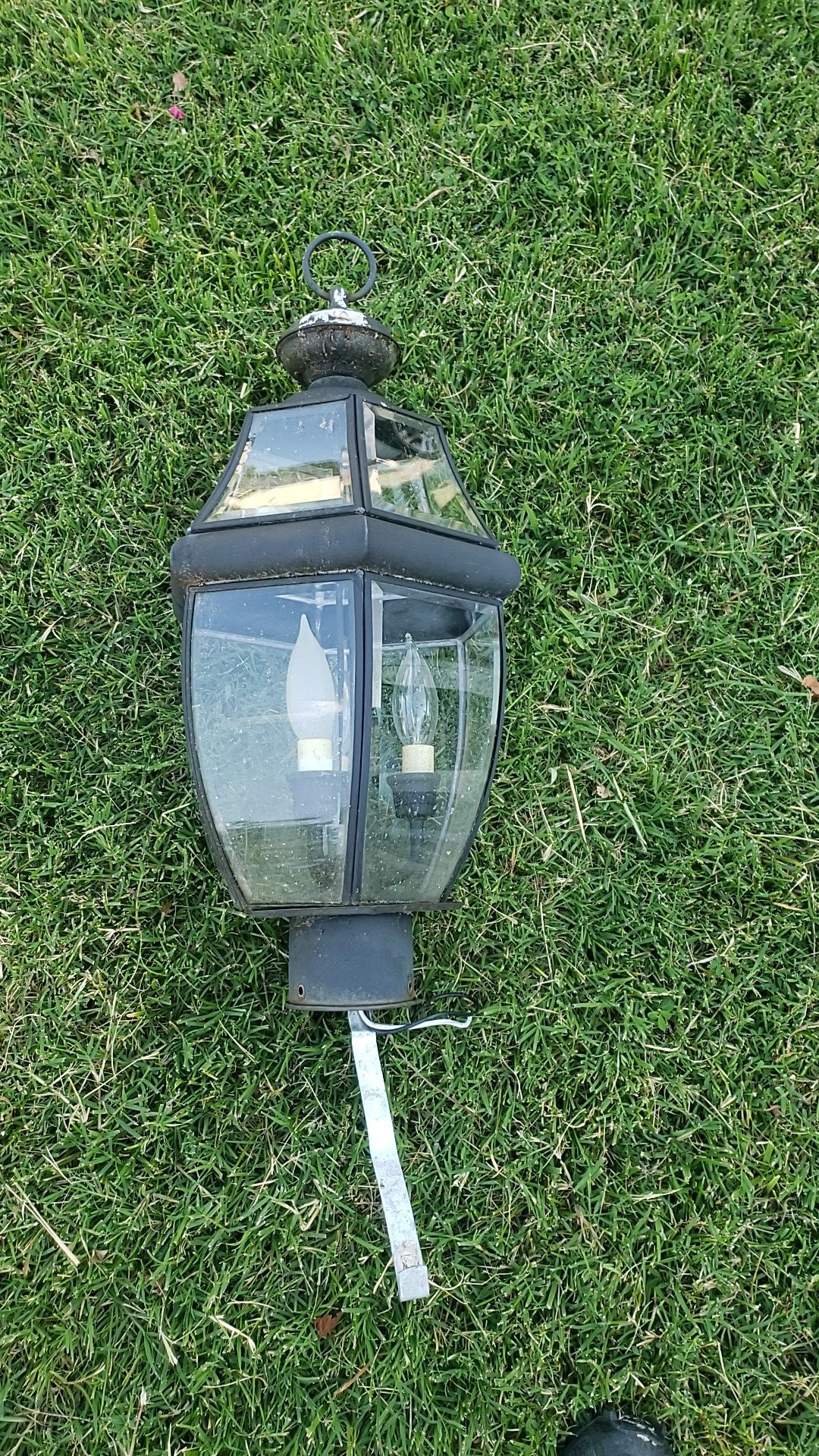 Yard post lamp