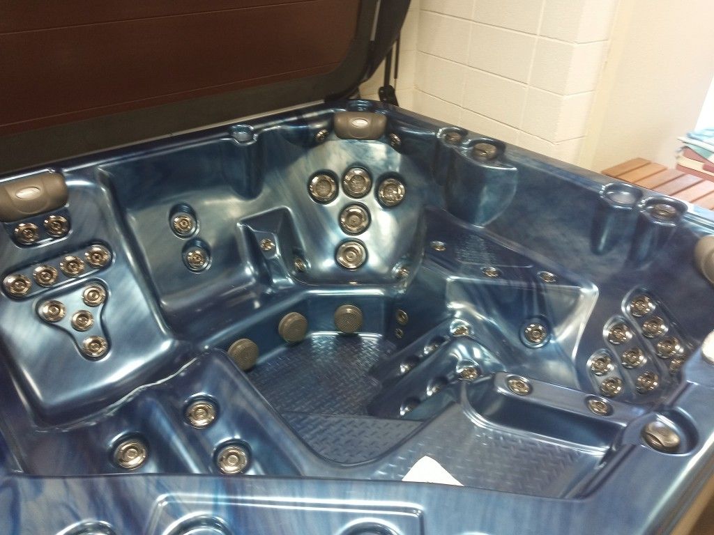 Hot tubs on sale huge savings and easy financing tubs are different prices based on size and equiptment