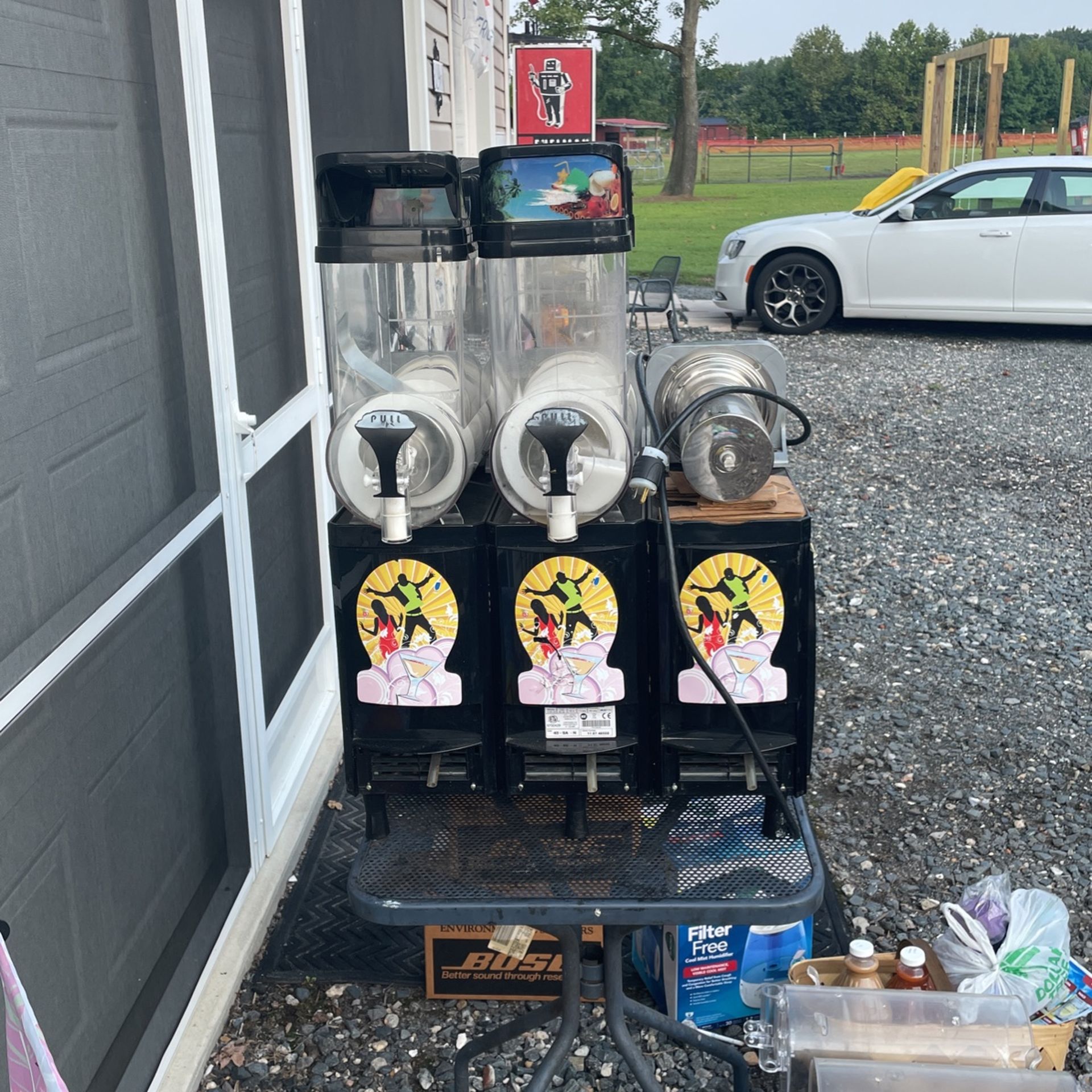 Frozen drink machine good shape