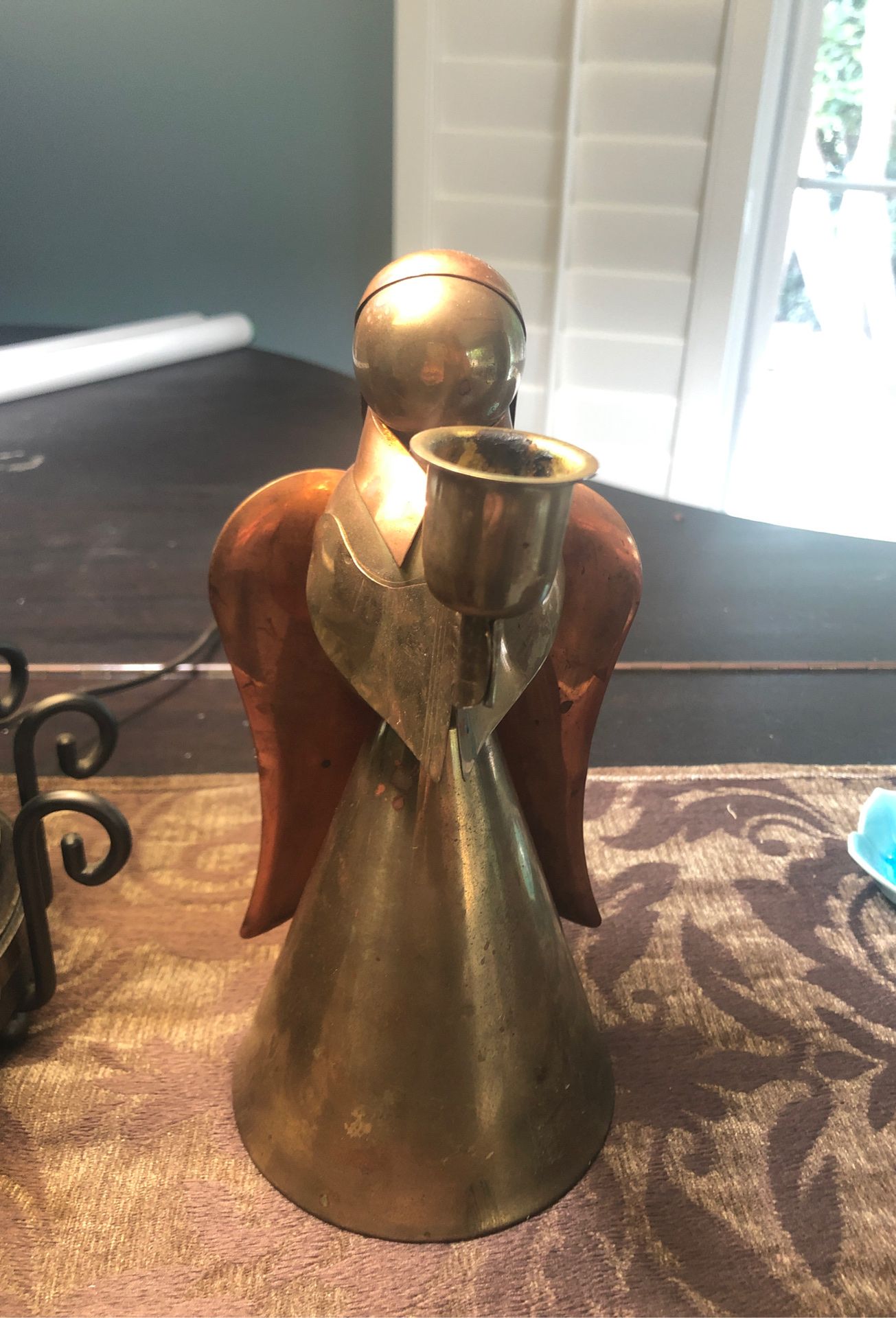 Candle holder