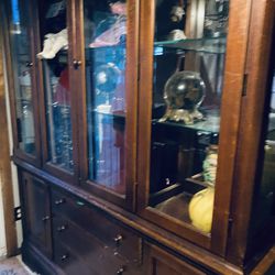 FREE China Cabinet - Moving And Can’t Take With Me  Thumbnail
