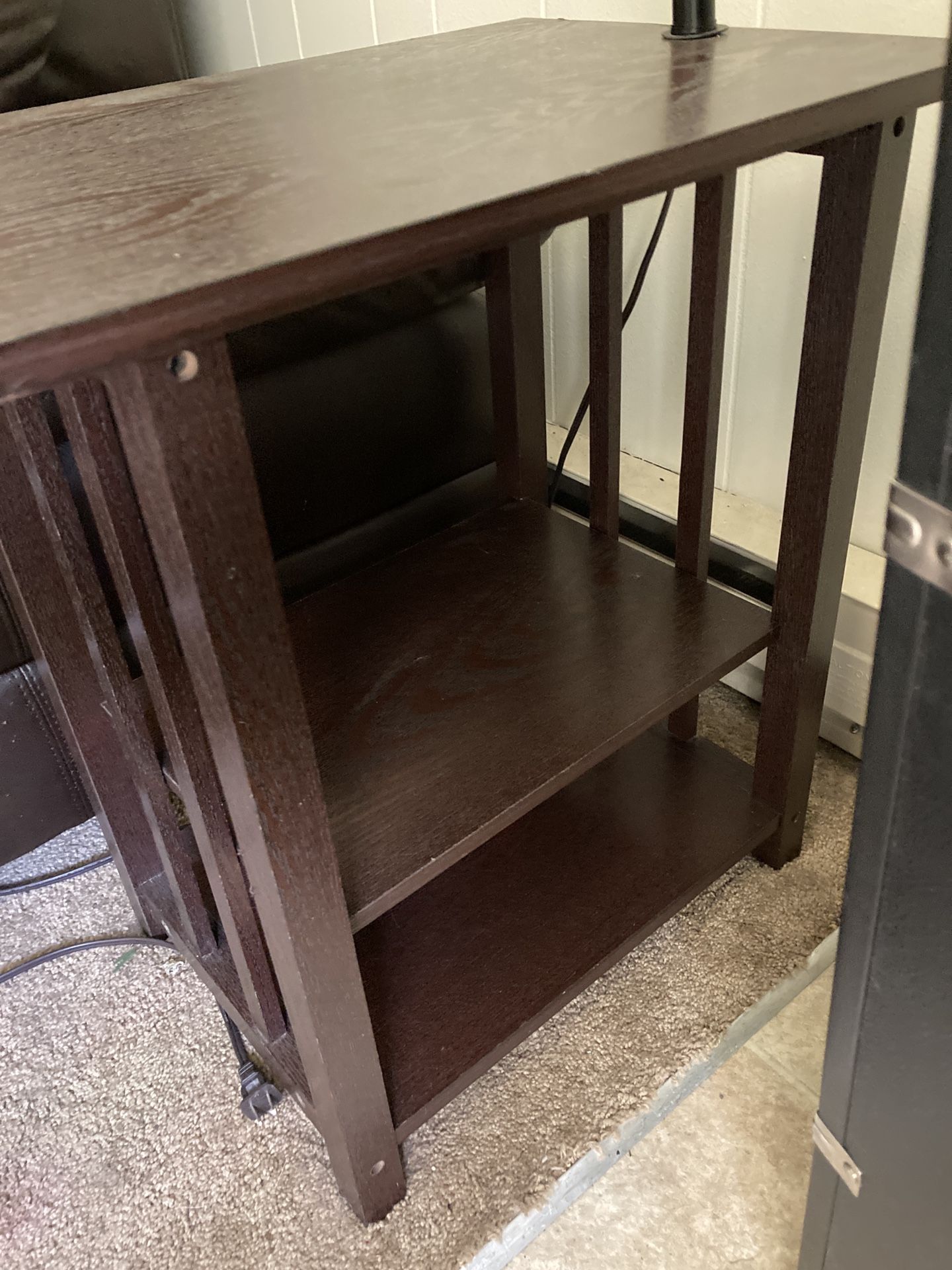 Better Home And Garden Table With Lamp