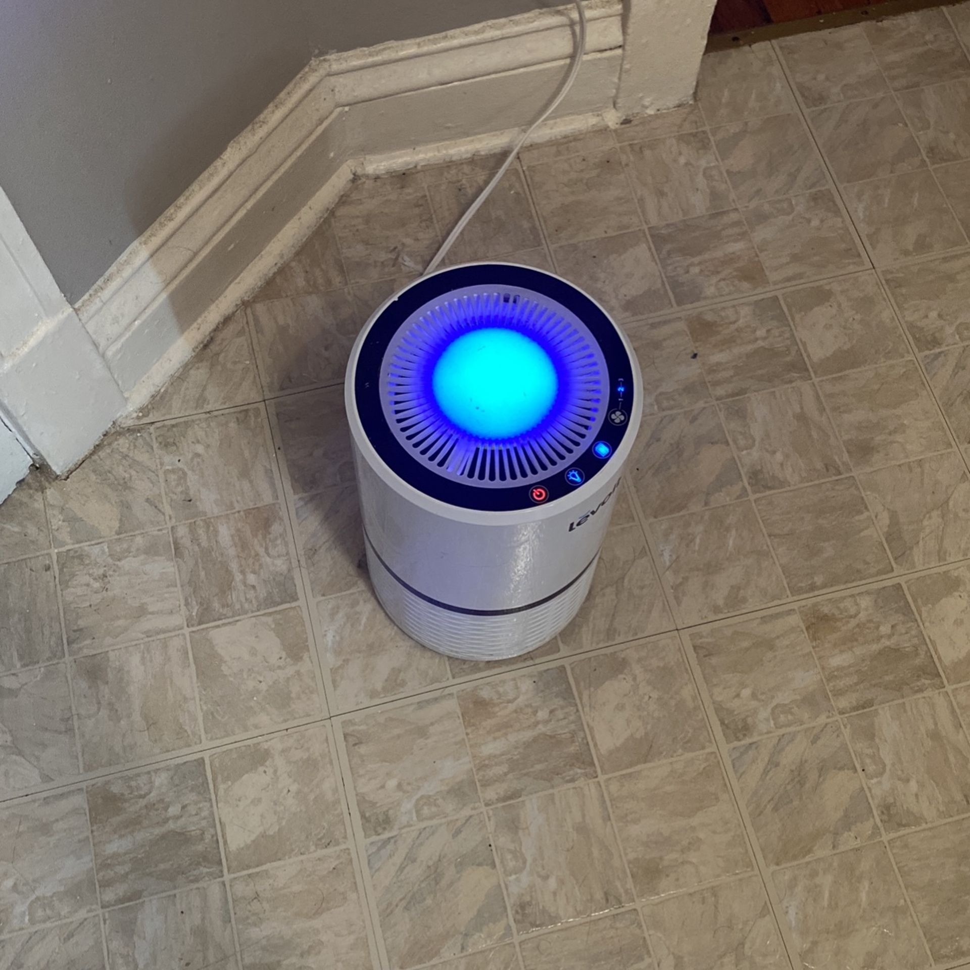 LEVOIT LV-H132 HEPA Air Filter (needs filter replacement)