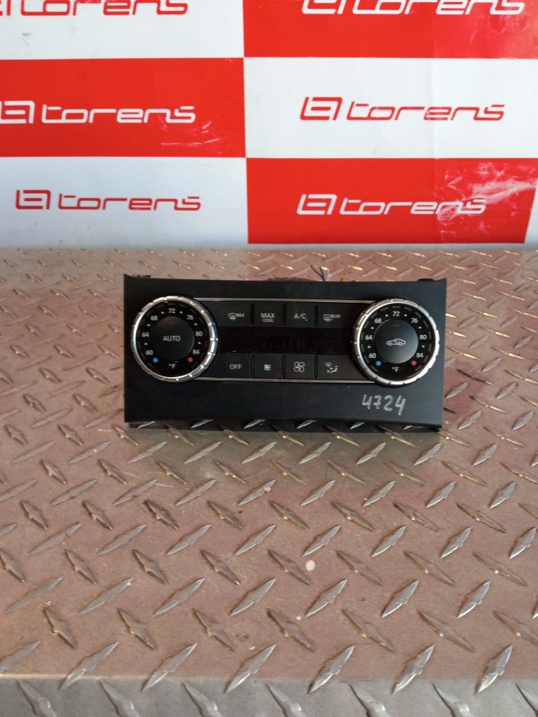 A/C Control Switch For 2014 Mercedes C-Class Stock 54724
