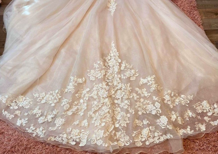 Size 14 New Wedding Dress