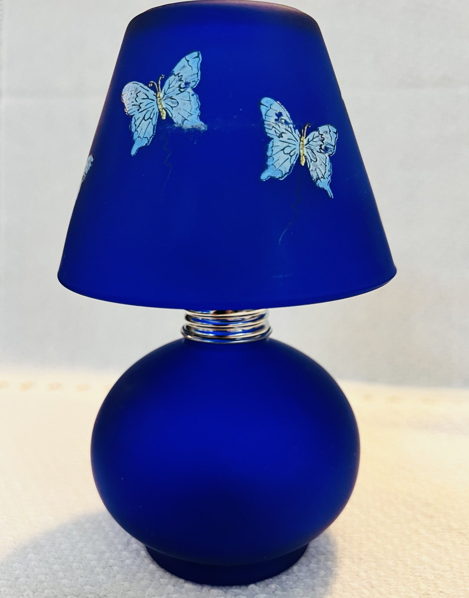 PRETTY VINTAGE COBALT BLUE BUTTERFLY FAIRY TEA LAMP