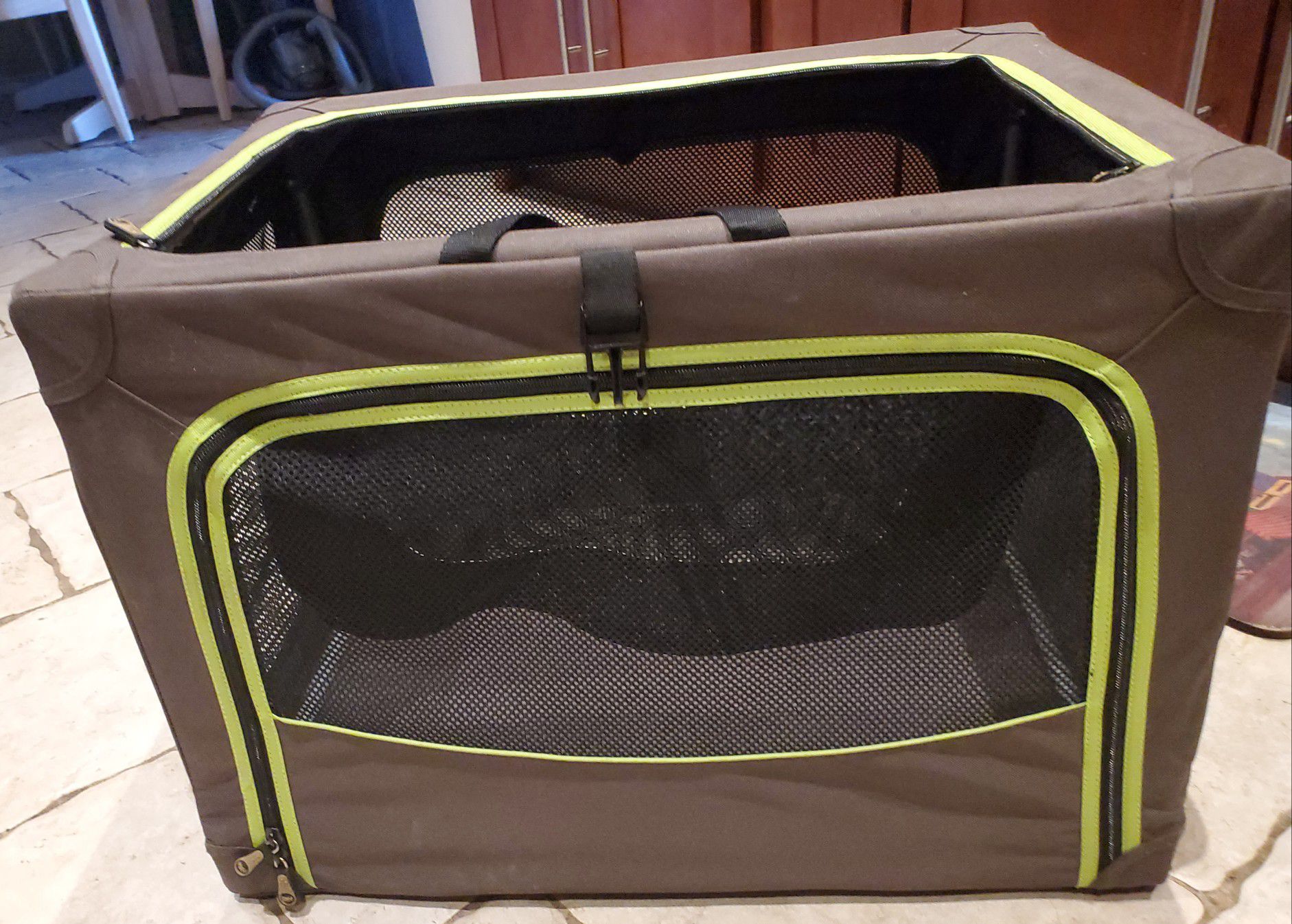 Foldable Dog Crate w/carrying case