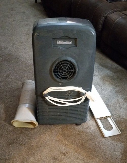 LG 10,000 BTU Air Conditioner