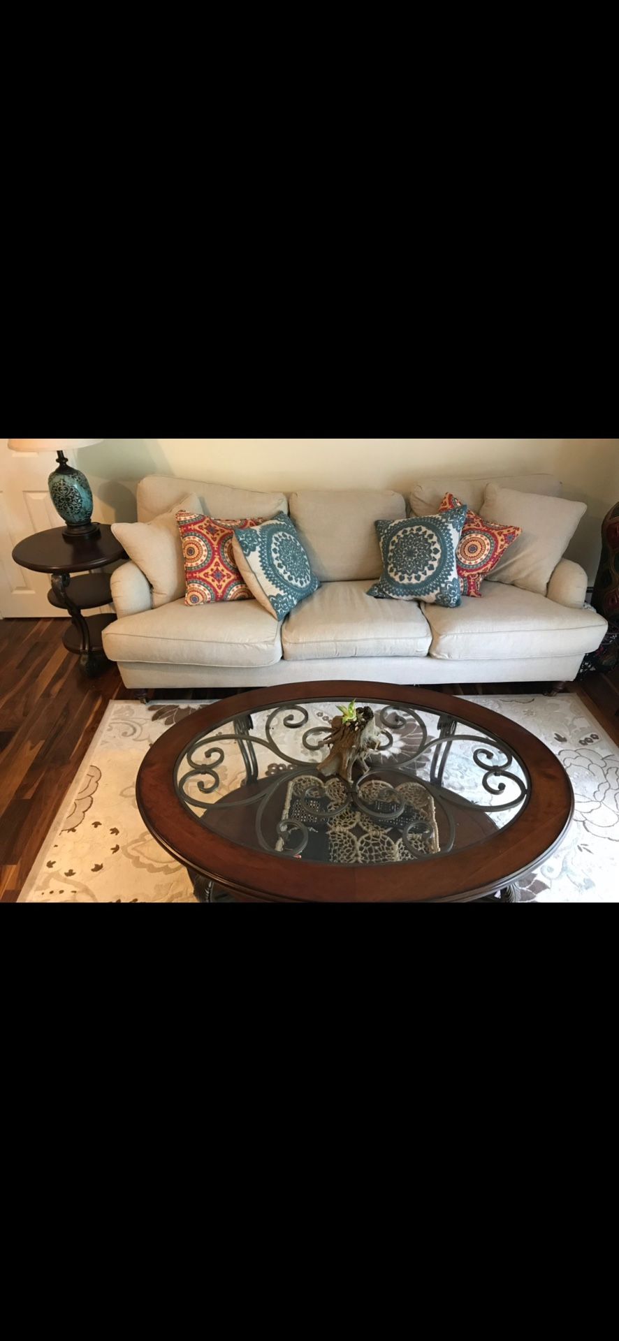 White Couch Very Good Condition