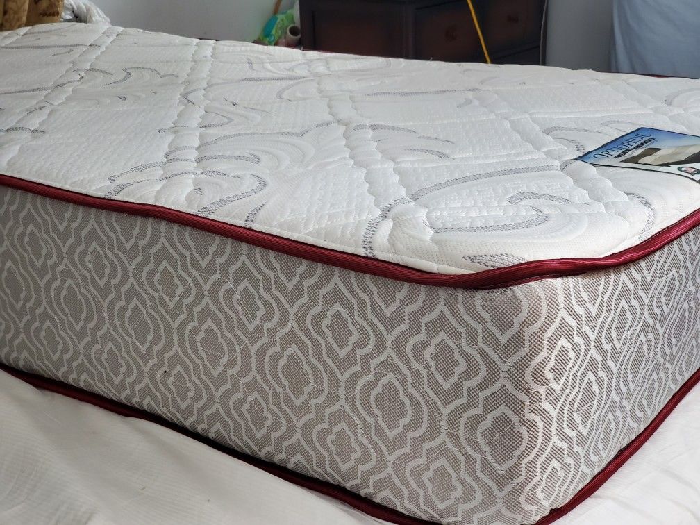 Twin Size Orthopedic Mattress Like New Excellent Condition Barely Used