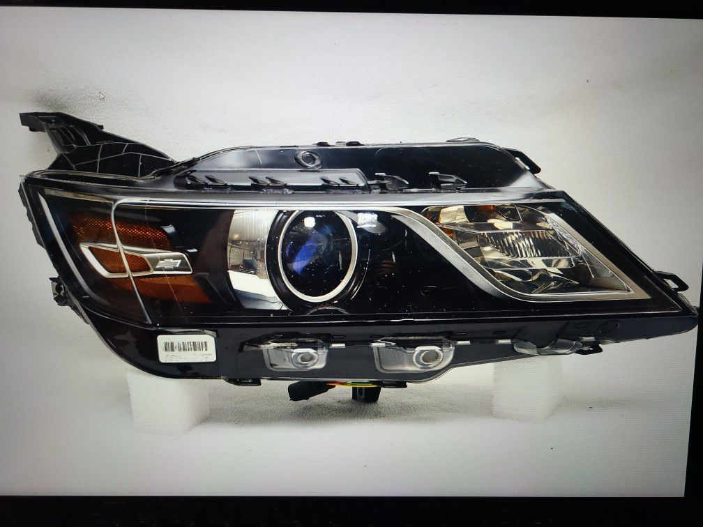 2014 2020 Chevy Impala Right Headlight OEM 