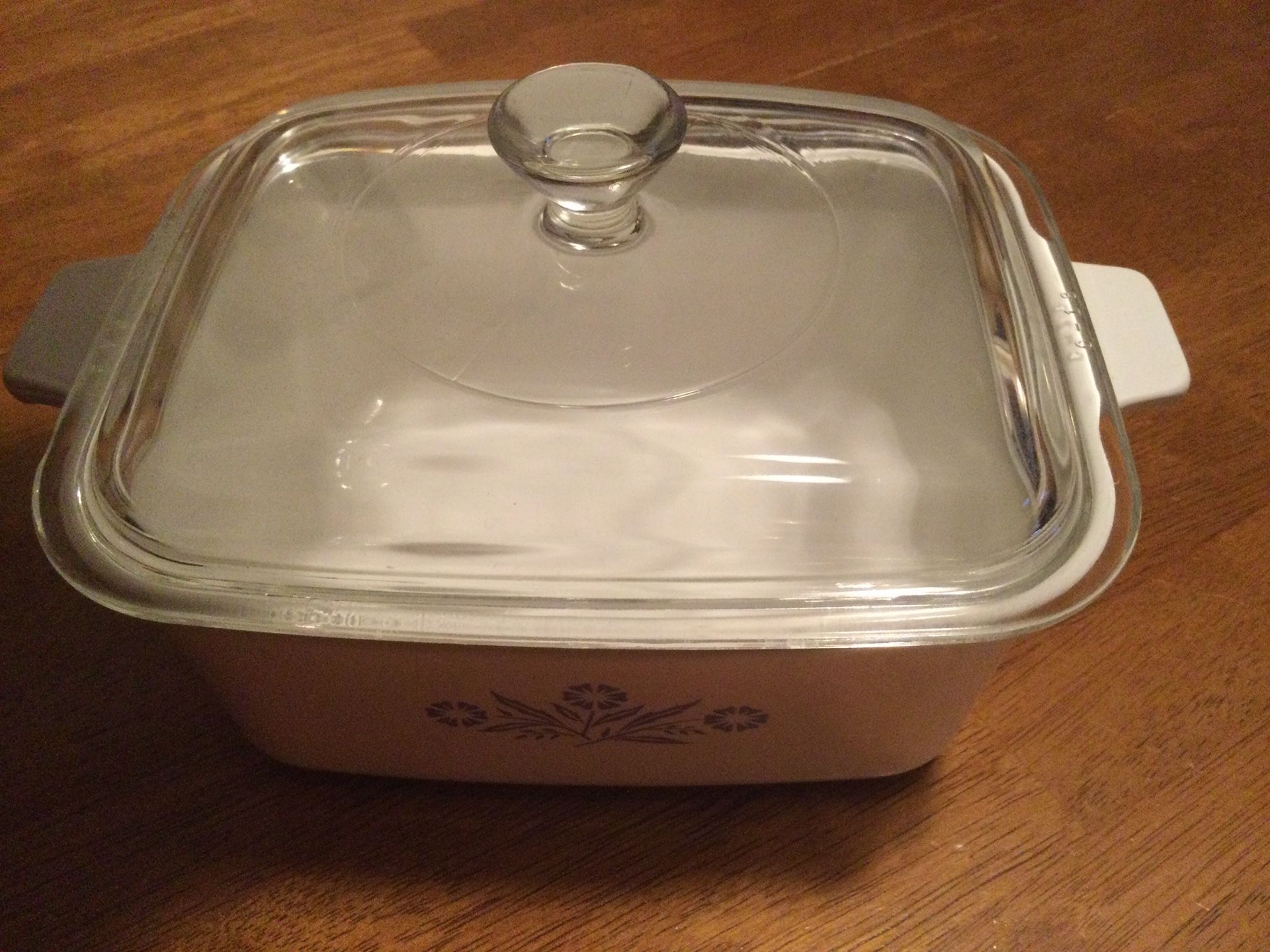 Corningware p-4-b....7x5 1/2 x3...casserole loaf dish