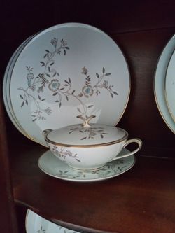 $100 beautiful Set of dishes edged in gold Thumbnail