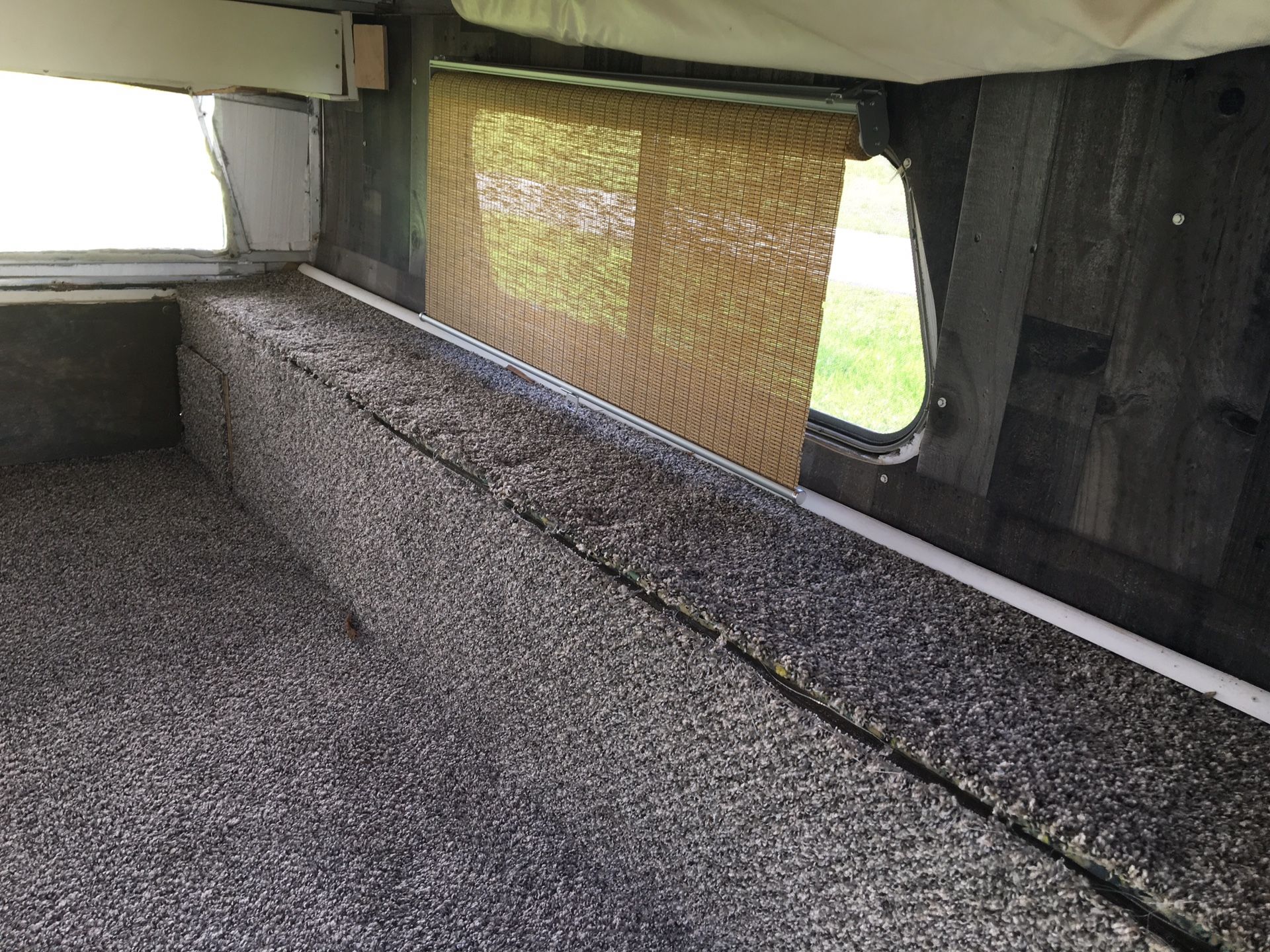 Pop up truck bed camper topper
