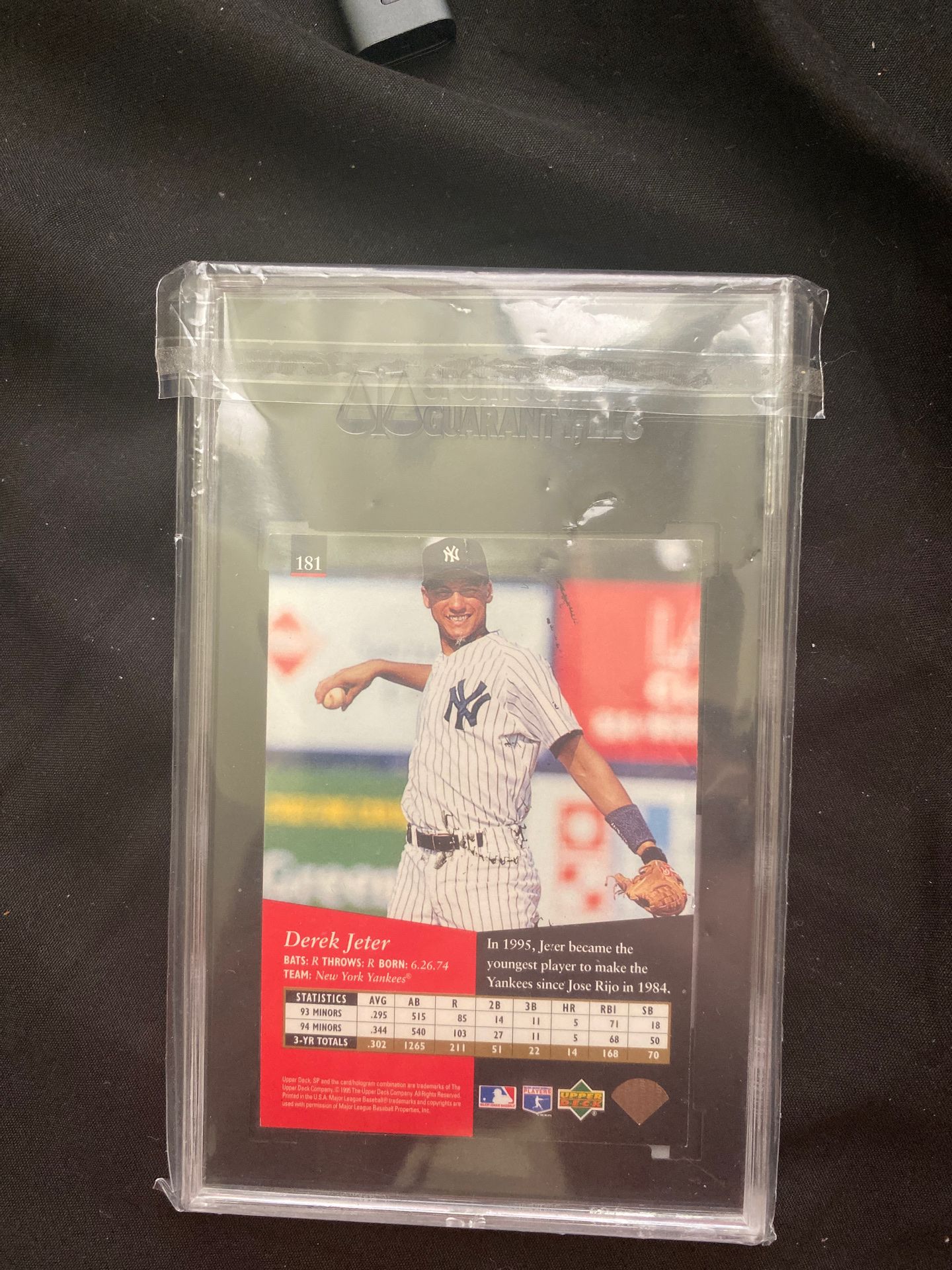 Derek jeter signed card