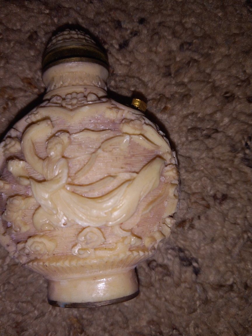 Antique Ming Dynasty Perfume Bottle