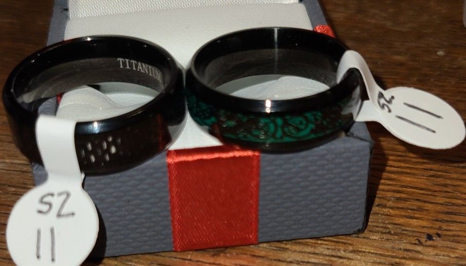 (2) Mens Sz 11 Titanium 8mm Wedding Band New In Box