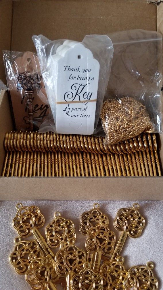 PCS Key Bottle Openers,Vintage Skeleton Key Bottle Opener,Wedding Favors Bottle Opener with Escort Card Tag and Key Chains,Wedding Party Favor Souveni