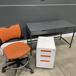 Office Furniture Electronics Liquidation (See Description For Items And Pricing): Desks, Tables, Couches, File Cabinets Thumbnail