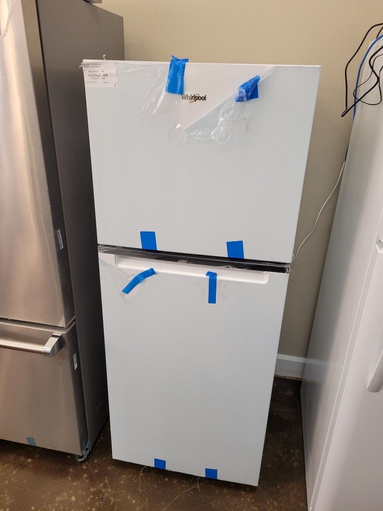 Whirlpool Top Freezer Refrigerator White