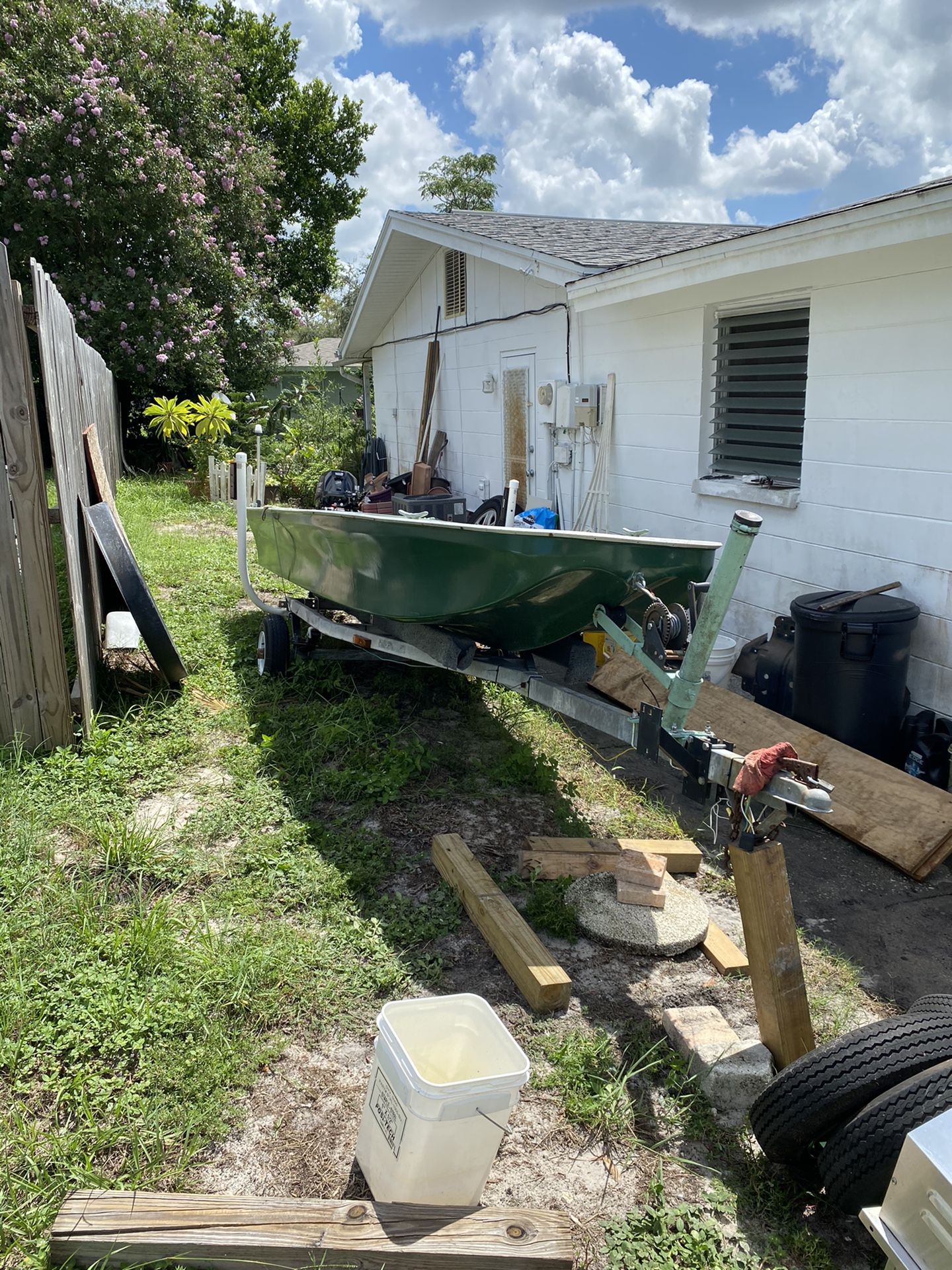 14ft fiberglass jon boat for Sale in NW PRT RCHY, FL OfferUp