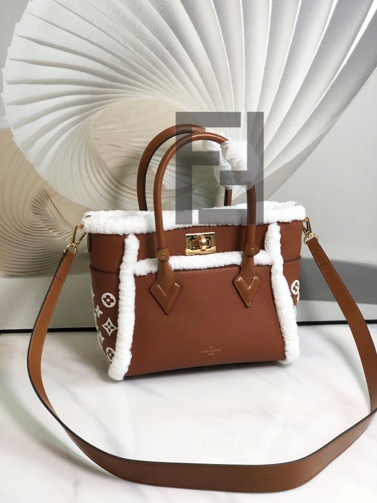 Louis Vuitton Onmyside Brown Bag M58918 25x20x12 cm