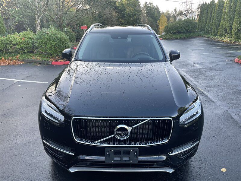 2019 Volvo XC90 T6 Momentum
