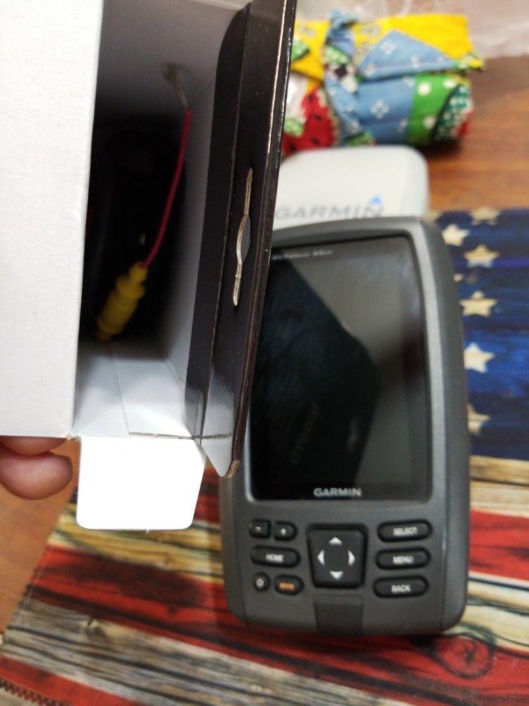 GARMIN ECHOMAP 44 DW ** like New **