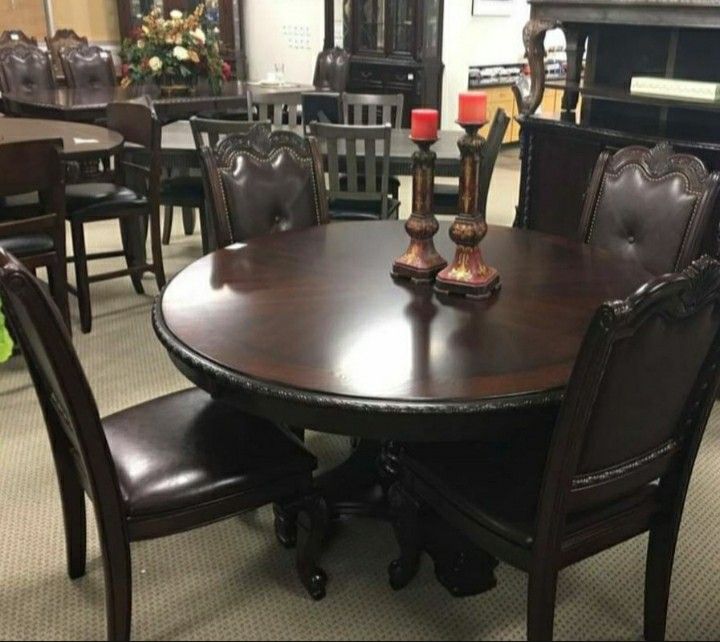Kiera Brown Formal Round Dining Set Table And Chairs For In San Antonio Tx Offerup Kiera Brown Formal Round Dining Set, Offerup Dining Table