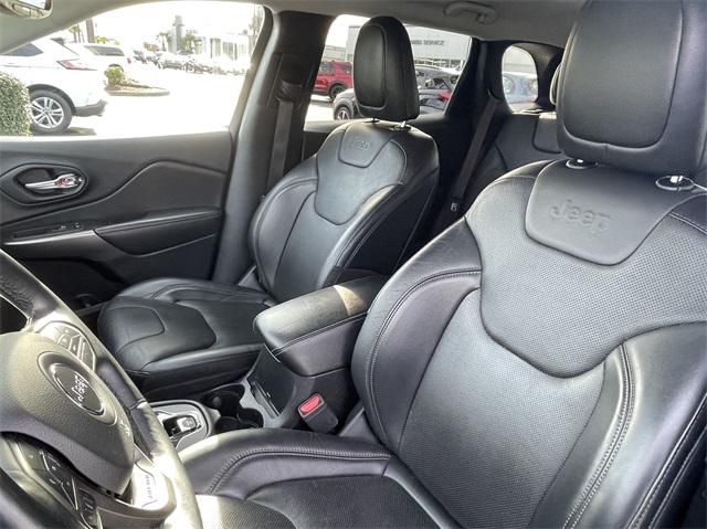 2019 Jeep Cherokee