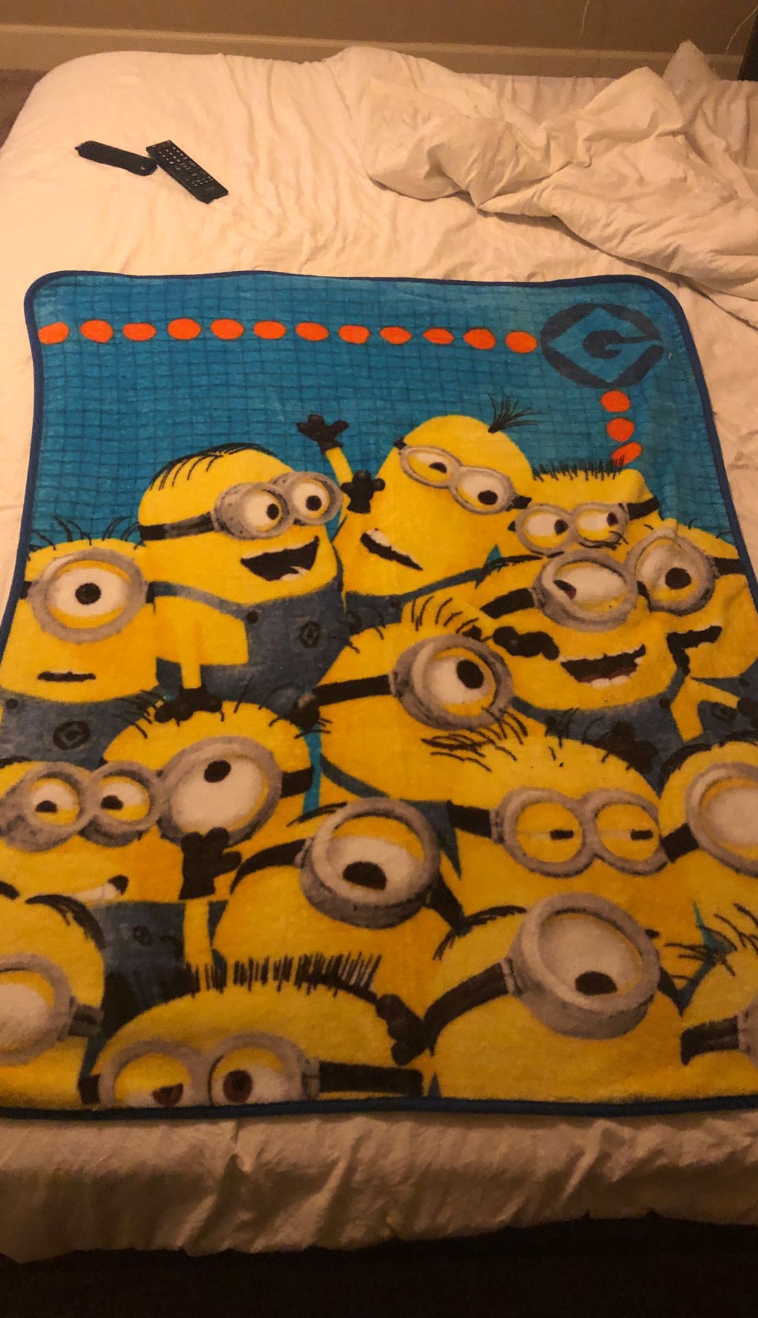 Minion throw blanket