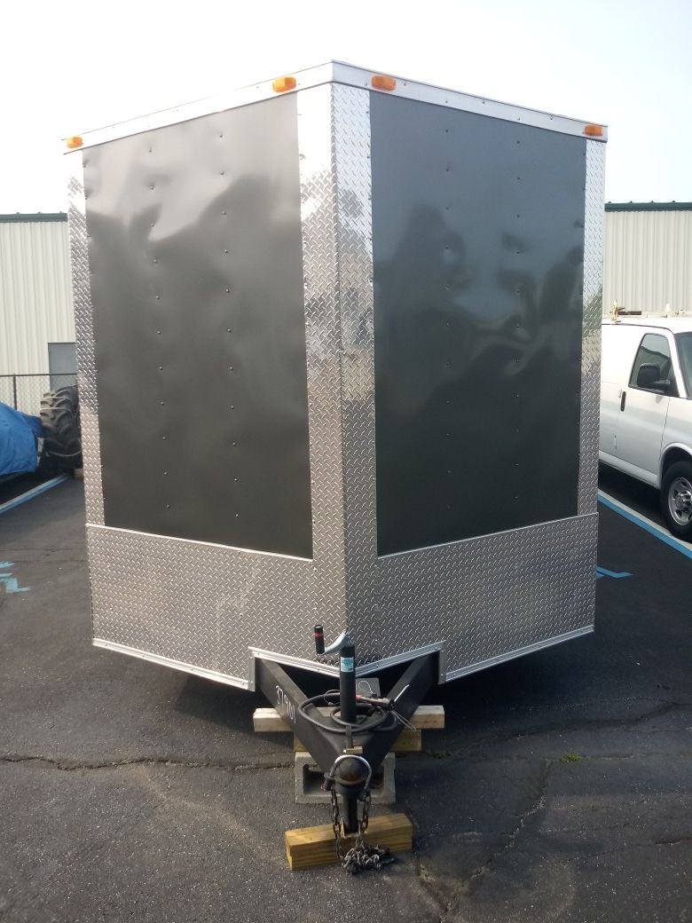VNOSE ENCLOSED TRAILERS NEW 20FT 24FT 28FT 32FT RACE CAR