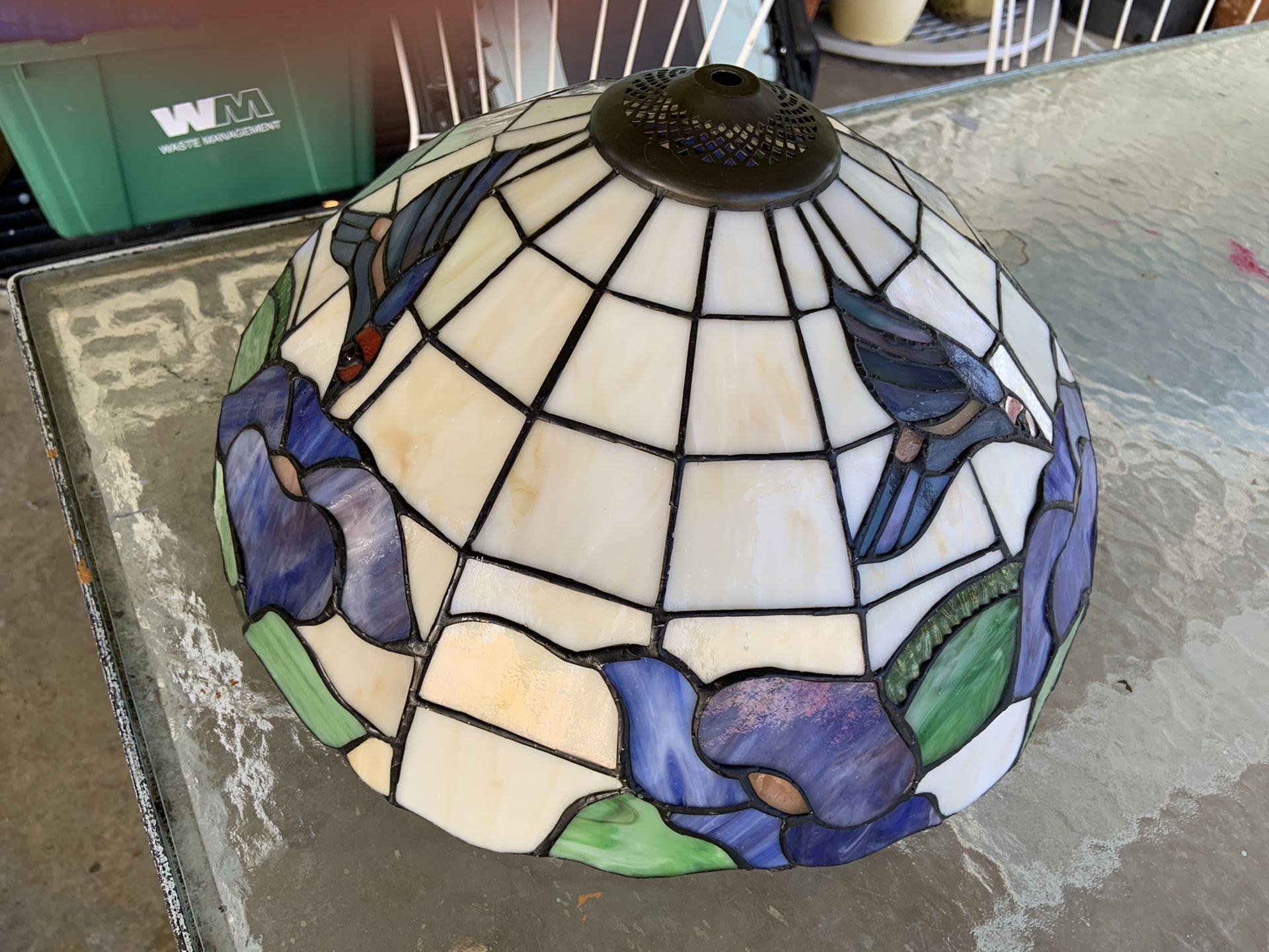 Stained glass hanging light