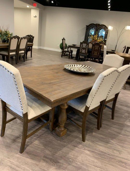 New Grayish Dining Table 4 Chairs Same, Offerup Dining Table