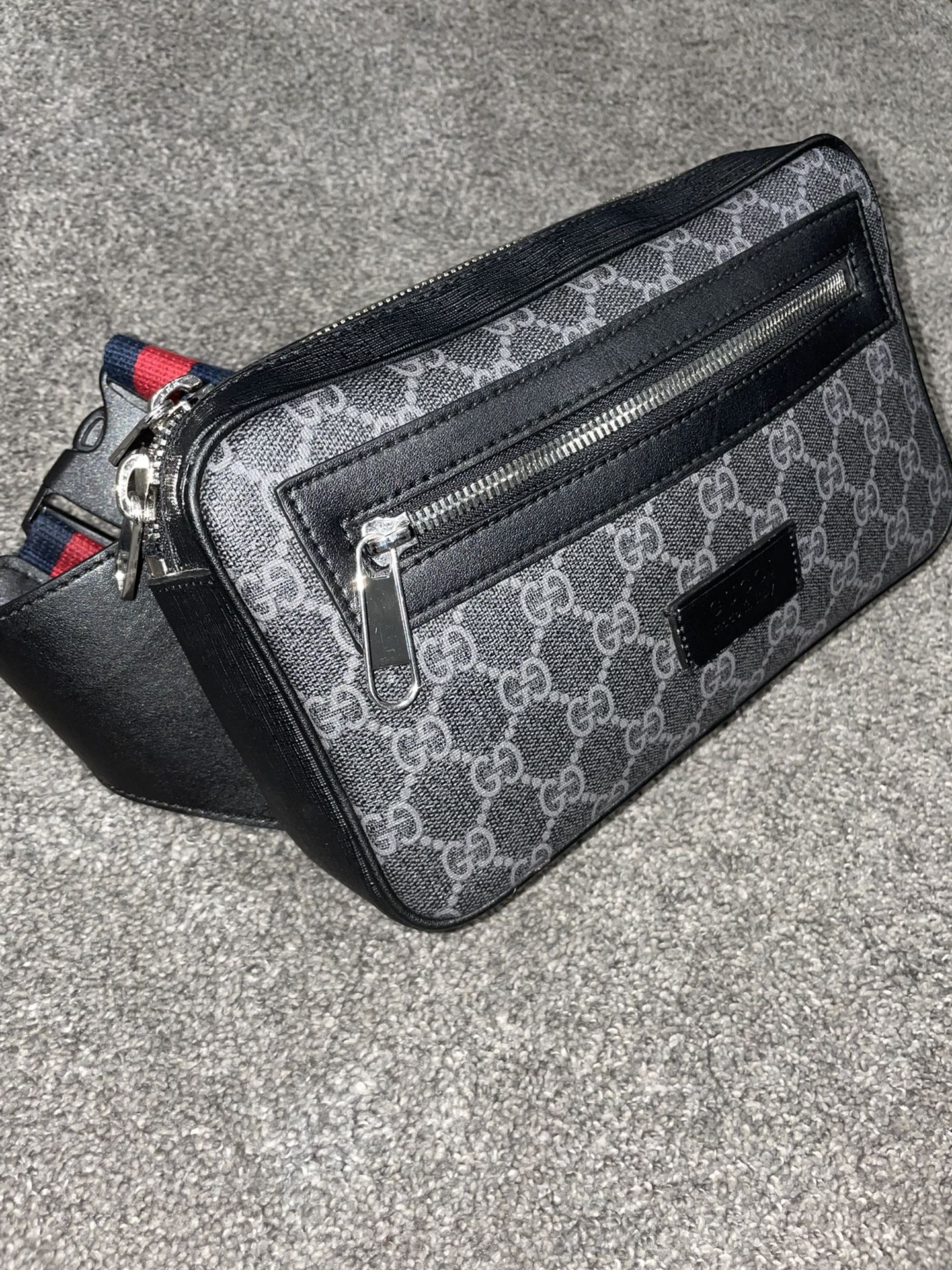 Authentic Gucci Fanny Pack For Men 