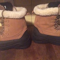New ITASCA Ladies Boots. Size 7. Thumbnail