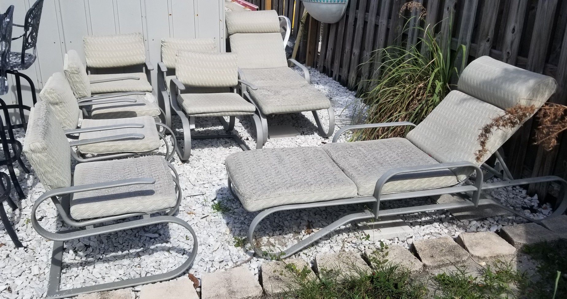 8 piece vintage tropitone patio furniture chair set for Sale in Lake