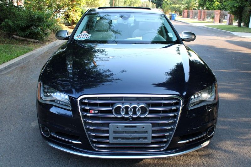 2013 Audi S8