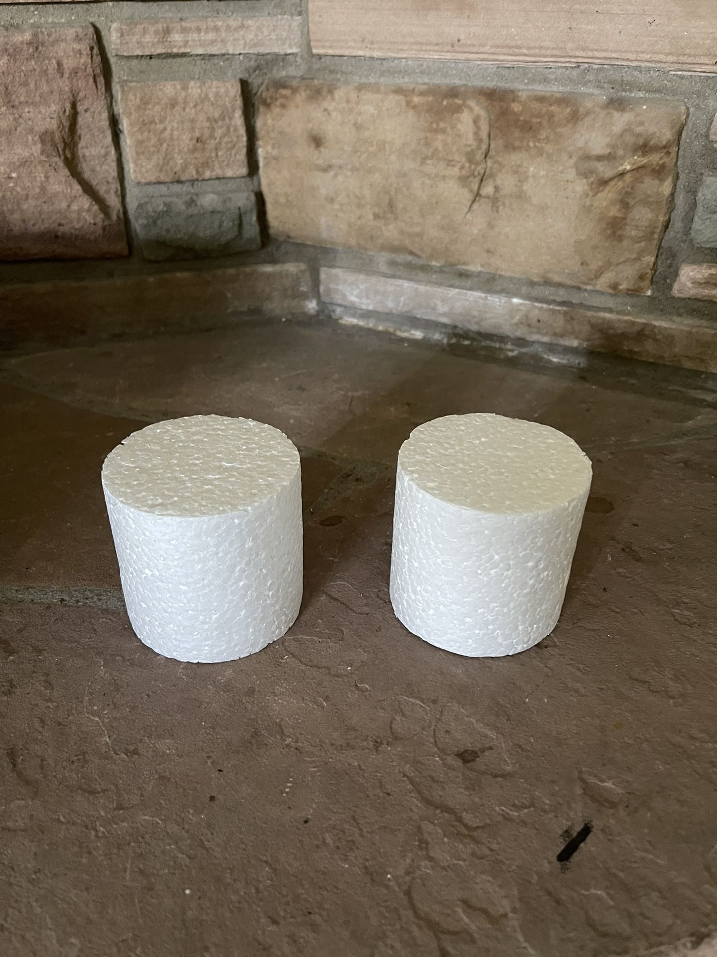 Large Batch Of 42 Pieces Of Styrofoam Cake Shapes, Cylinder, Ball And Wreath