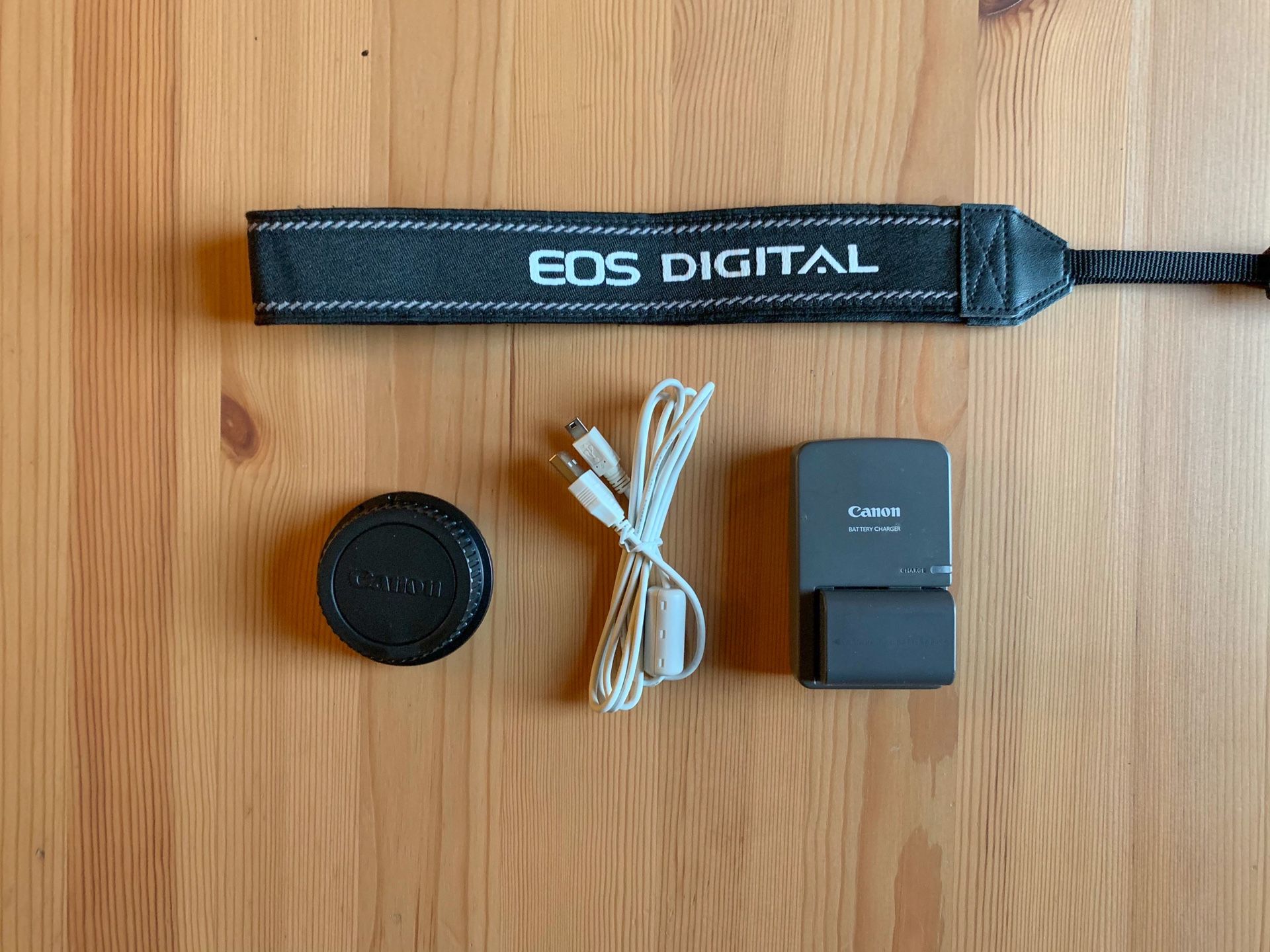 Canon 70D DSLR Camera + Extras